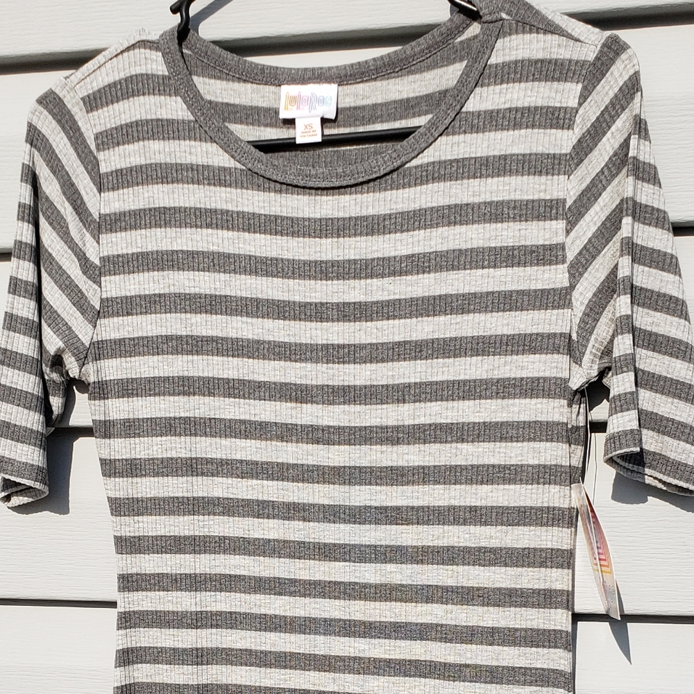 BNWT Lularoe Julia- short sleeve, knee length